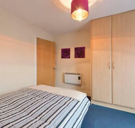 City Centre Apartment *